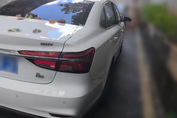 Used Roewe i6 2017 20T Automatic Internet ZhiZun Edition Rear Right 45 Deg