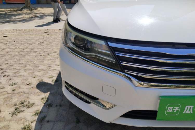 Used Roewe i6 2017 20T Automatic Internet Smart Edition Right Front Headlight