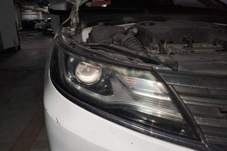 Used Roewe i6 2017 20T Automatic Internet Smart Edition Right Front Headlight