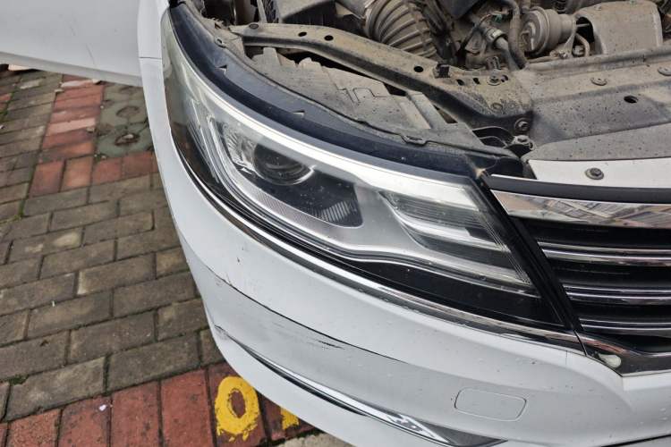 Used Roewe i6 2017 16T Automatic Flagship Edition Right Front Headlight