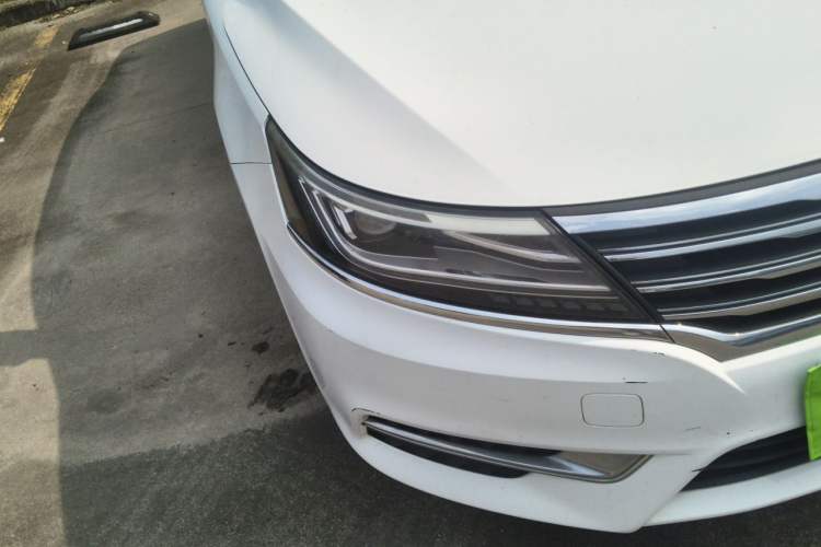 Used Roewe i6 2017 20T Automatic Internet ZhiZun Edition Right Front Headlight