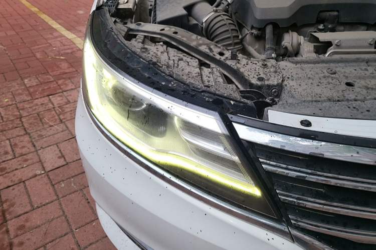 Used Roewe i6 2017 20T Automatic Internet Smart Edition Right Front Headlight