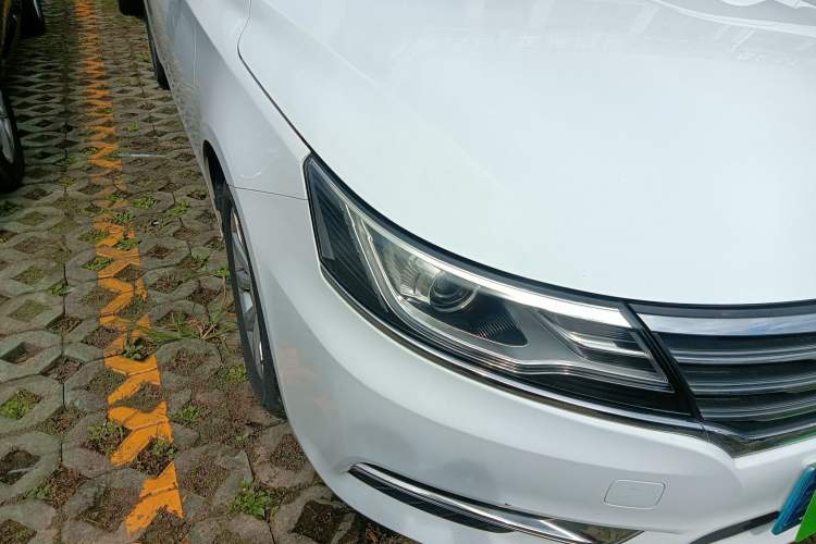 Used Roewe i6 2017 16T Manual Luxury Edition Right Front Headlight