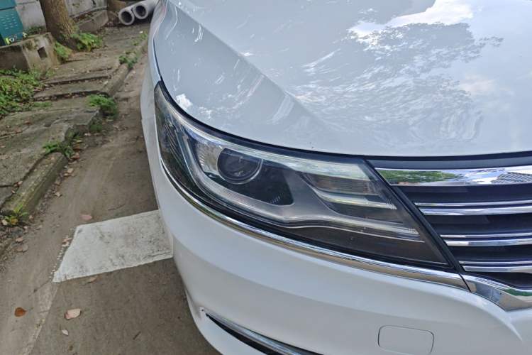 Used Roewe i6 2017 20T Automatic Internet Smart Edition Right Front Headlight