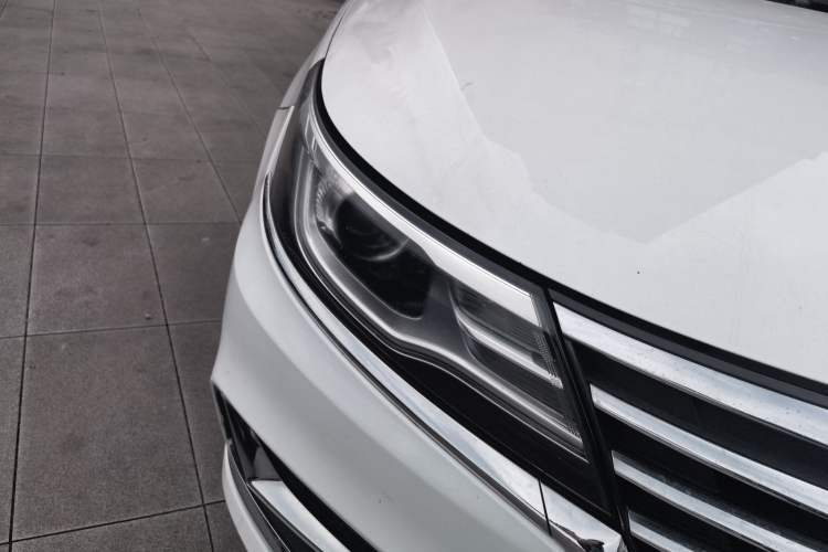 Used Roewe i6 2017 20T Automatic Internet Smart Edition Right Front Headlight