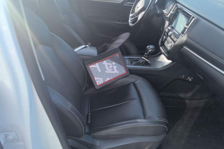 Used Roewe i6 2017 20T Automatic Flagship Edition Right Front Seat