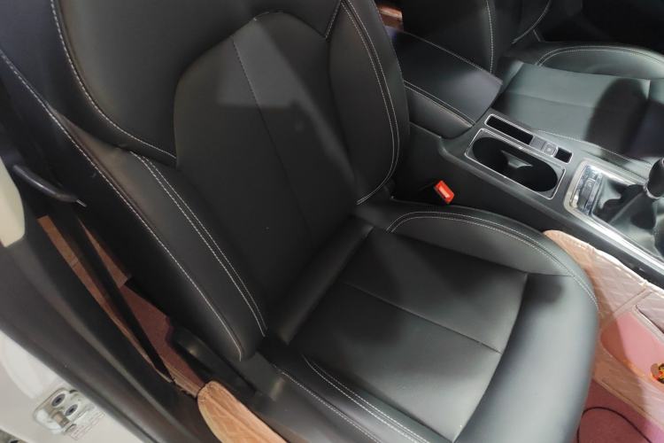 Used Roewe i6 2017 20T Manual Luxury Edition Right Front Seat