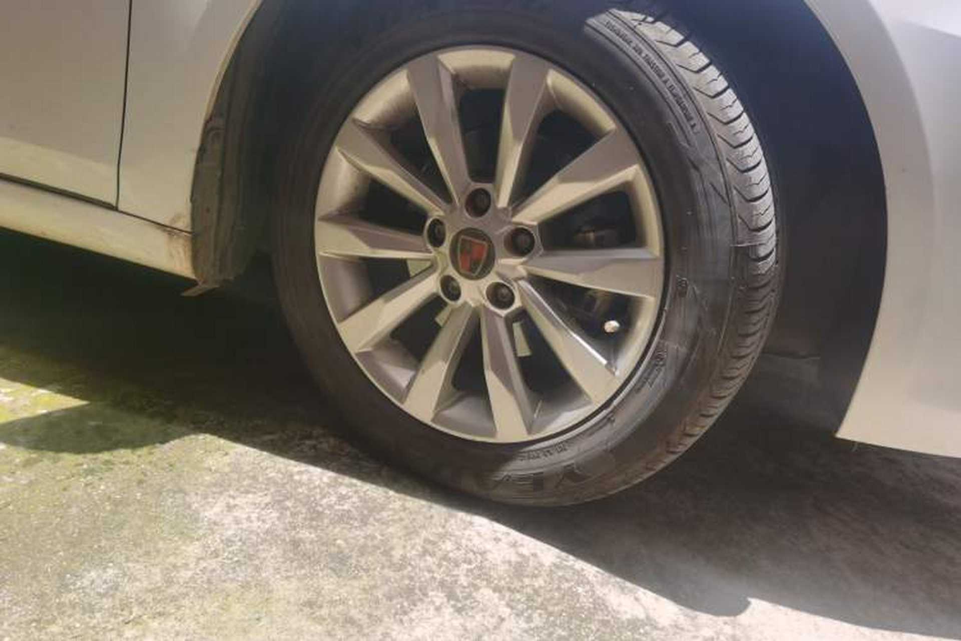 Used Roewe i6 2017 16T Automatic Connected Smart Edition Right Front Wheel Hub