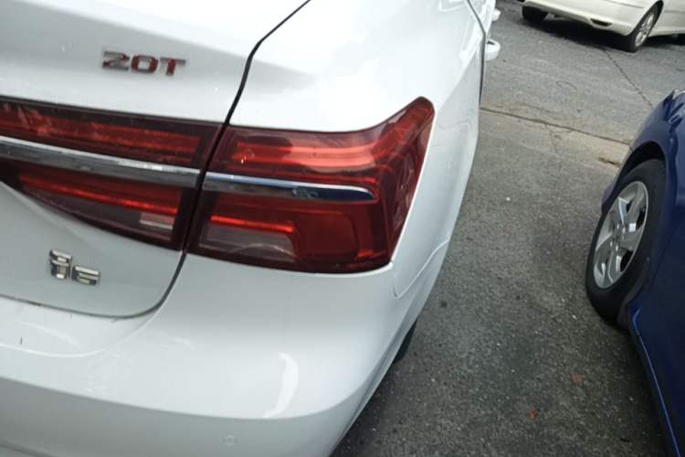 Used Roewe i6 2017 20T Manual Luxury Edition Right Rear Taillight