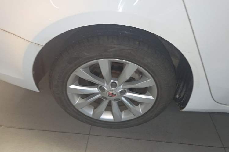 Used Roewe i6 2017 16T Manual Luxury Edition Right Rear Wheel Hub