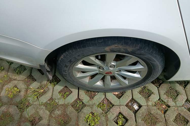 Used Roewe i6 2017 16T Manual Luxury Edition Right Rear Wheel Hub