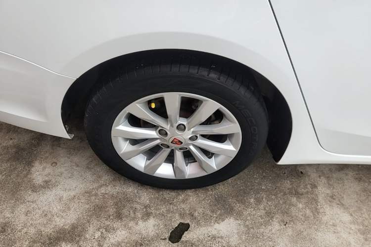 Used Roewe i6 2017 20T Automatic Internet Smart Edition Right Rear Wheel Hub