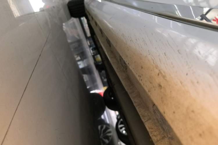 Used Roewe i6 2017 20T Automatic Internet Smart Edition Right Side Sill