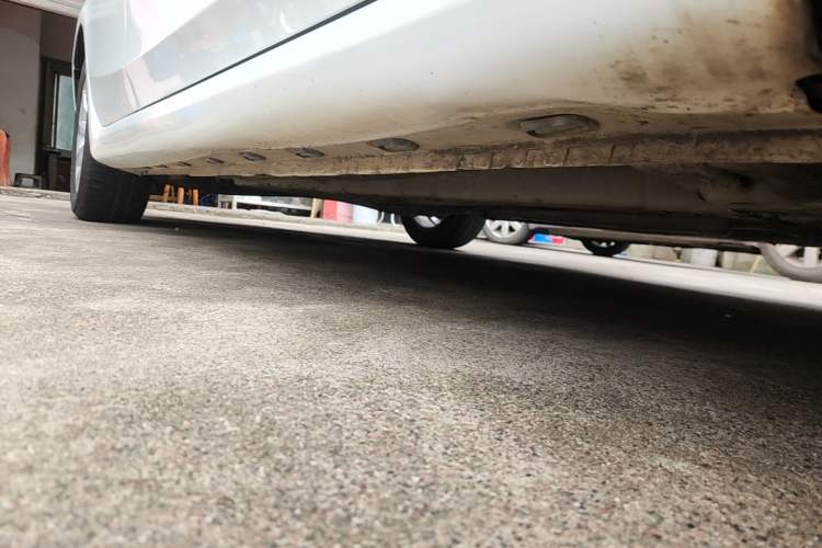 Used Roewe i6 2017 20T Automatic Internet Smart Edition Right Side Sill