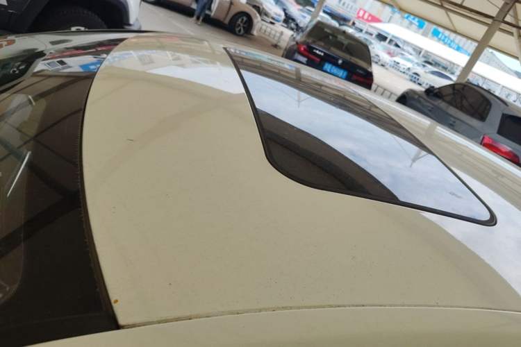 Used Roewe i6 2017 20T Automatic Flagship Edition Roof
