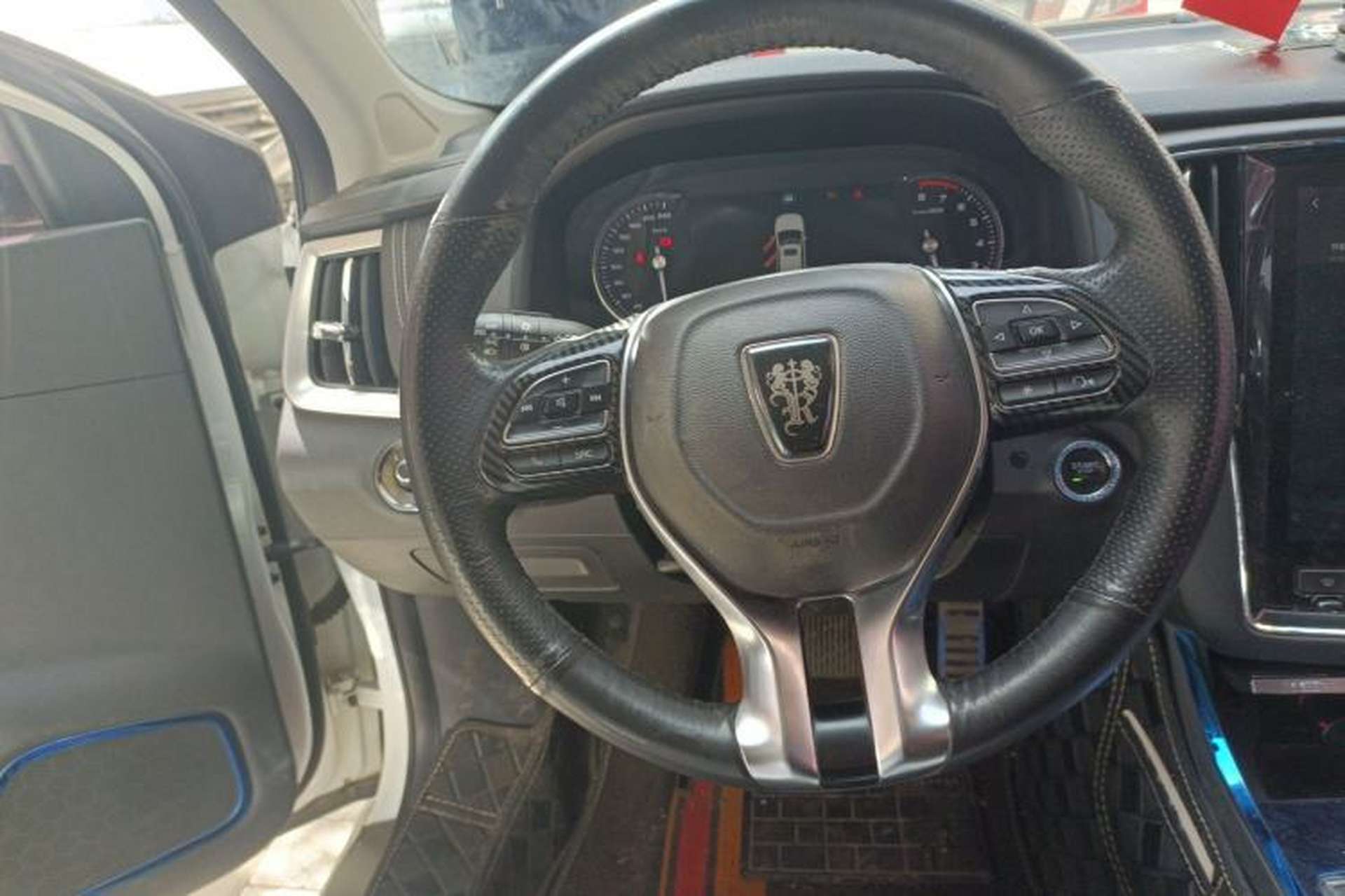 Used Roewe i6 2017 20T Automatic Internet ZhiZun Edition Steering Wheel