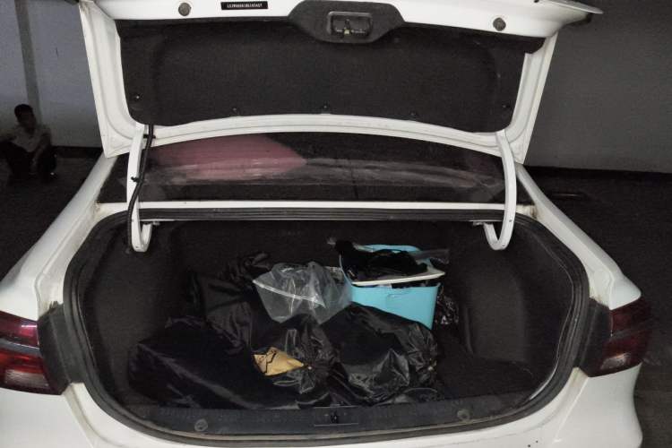 Used Roewe i6 2017 20T Automatic Internet Smart Edition Trunk
