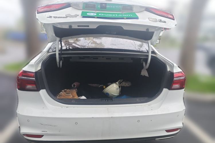 Used Roewe i6 2017 20T Automatic Internet Smart Edition Trunk