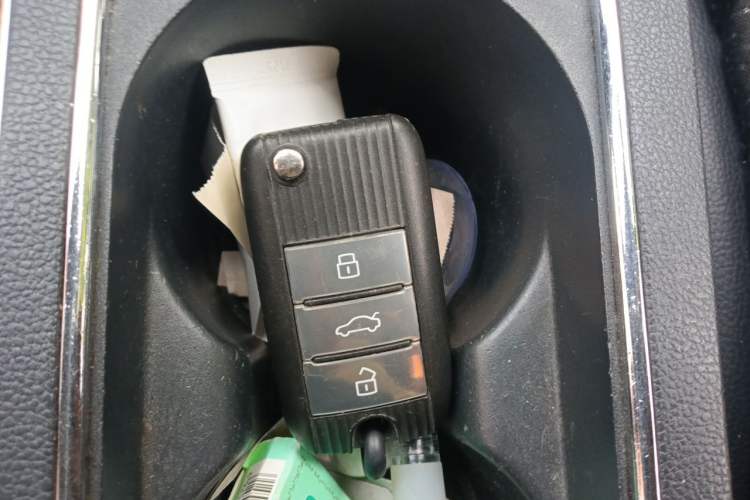 Used Roewe i6 2017 20T Automatic Internet Smart Edition Vehicle Key