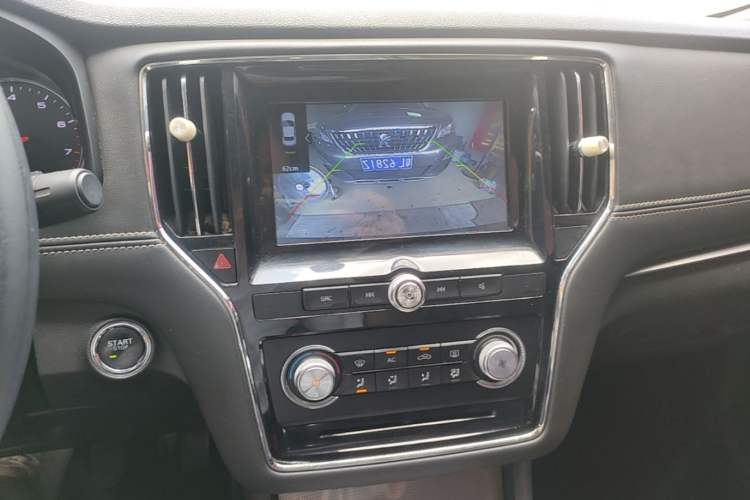 Used Roewe i6 2018 20T Manual Luxury Edition Audio And AC Panel
