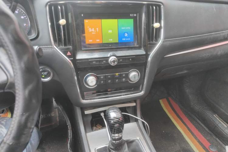 Used Roewe i6 2018 20T Automatic Flagship Edition Audio And AC Panel