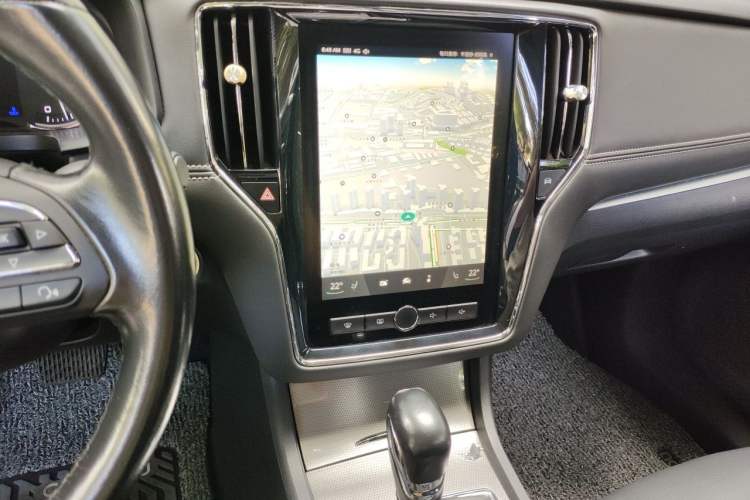 Used Roewe i6 2018 20T Automatic Internet ZhiZun Edition Audio And AC Panel