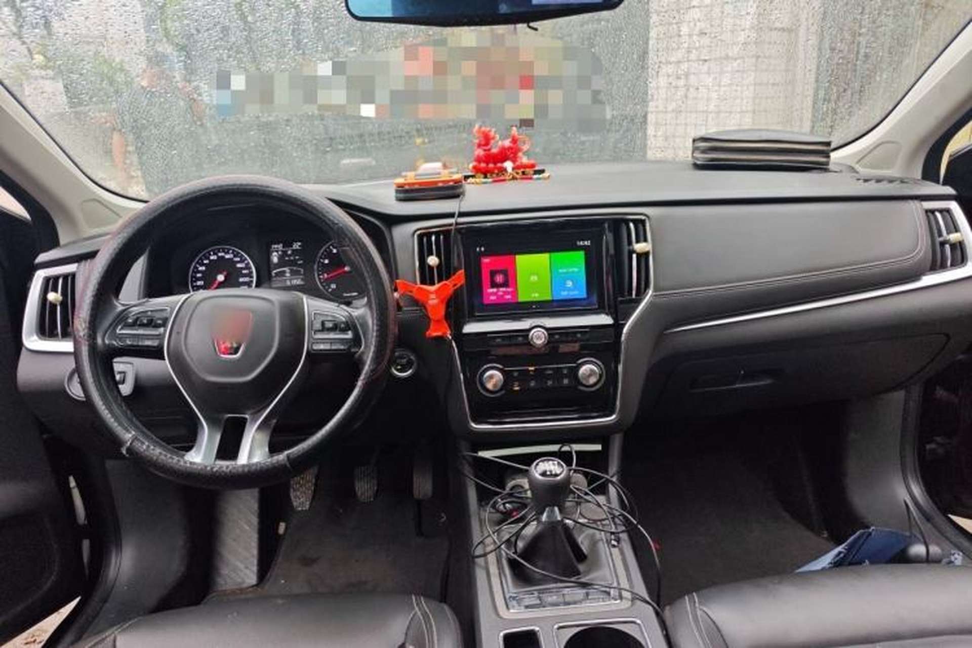 Used Roewe i6 2018 20T Manual Luxury Edition Center Console