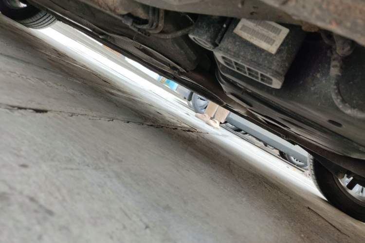 Used Roewe i6 2018 20T Automatic Internet ZhiZun Edition Chassis Rear Left