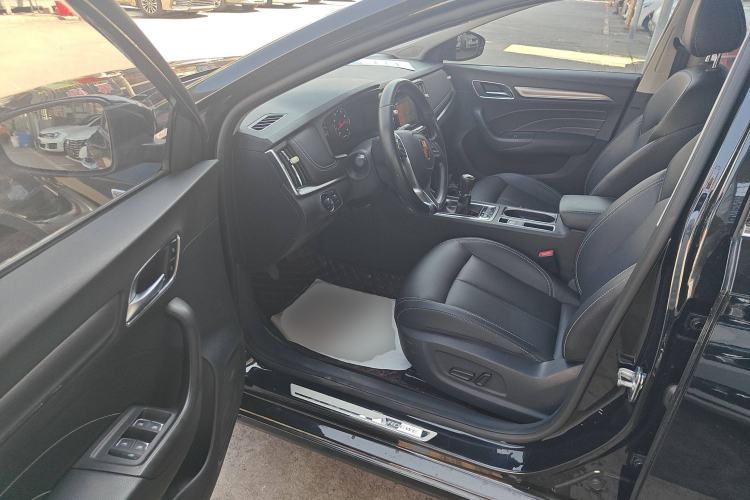 Used Roewe i6 2018 20T Manual Luxury Edition Driver Seat