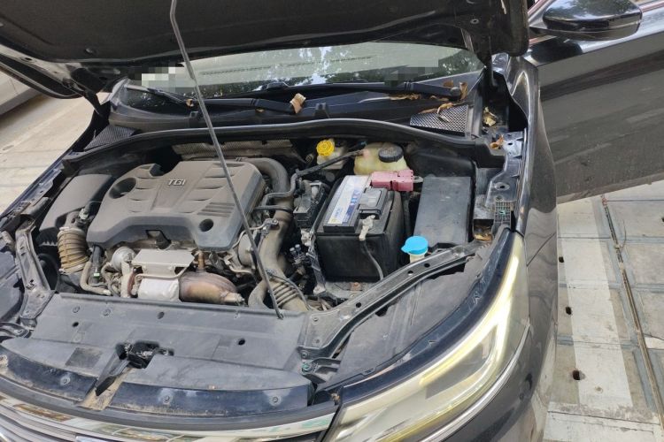 Used Roewe i6 2018 20T Automatic Internet ZhiZun Edition Engine Bay Left
