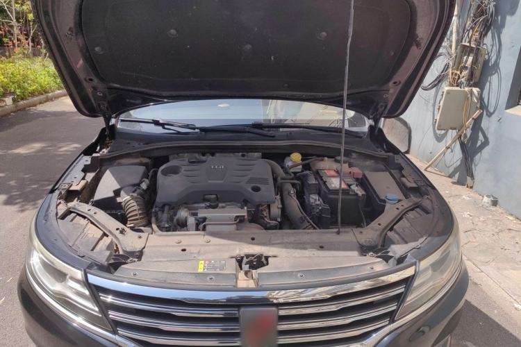 Used Roewe i6 2018 20T Automatic Flagship Edition Engine Bay