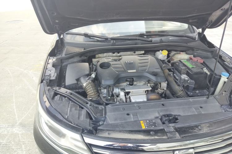 Used Roewe i6 2018 20T Automatic Flagship Edition Engine Bay Right