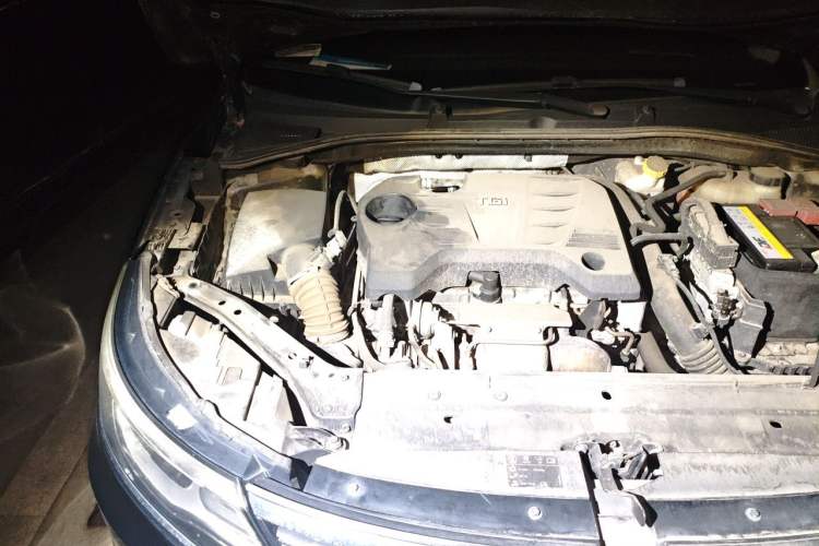 Used Roewe i6 2018 20T Automatic Flagship Edition Engine Bay Right