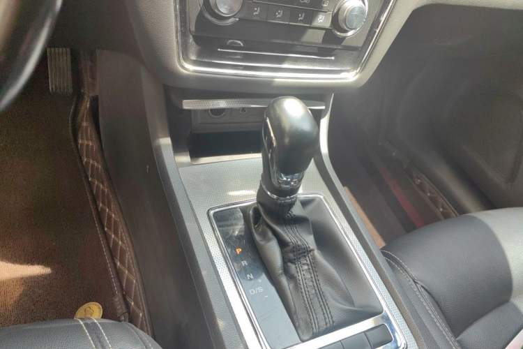 Used Roewe i6 2018 20T Automatic Flagship Edition Gear Lever
