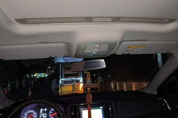 Used Roewe i6 2018 20T Automatic Internet Smart Edition Headliner