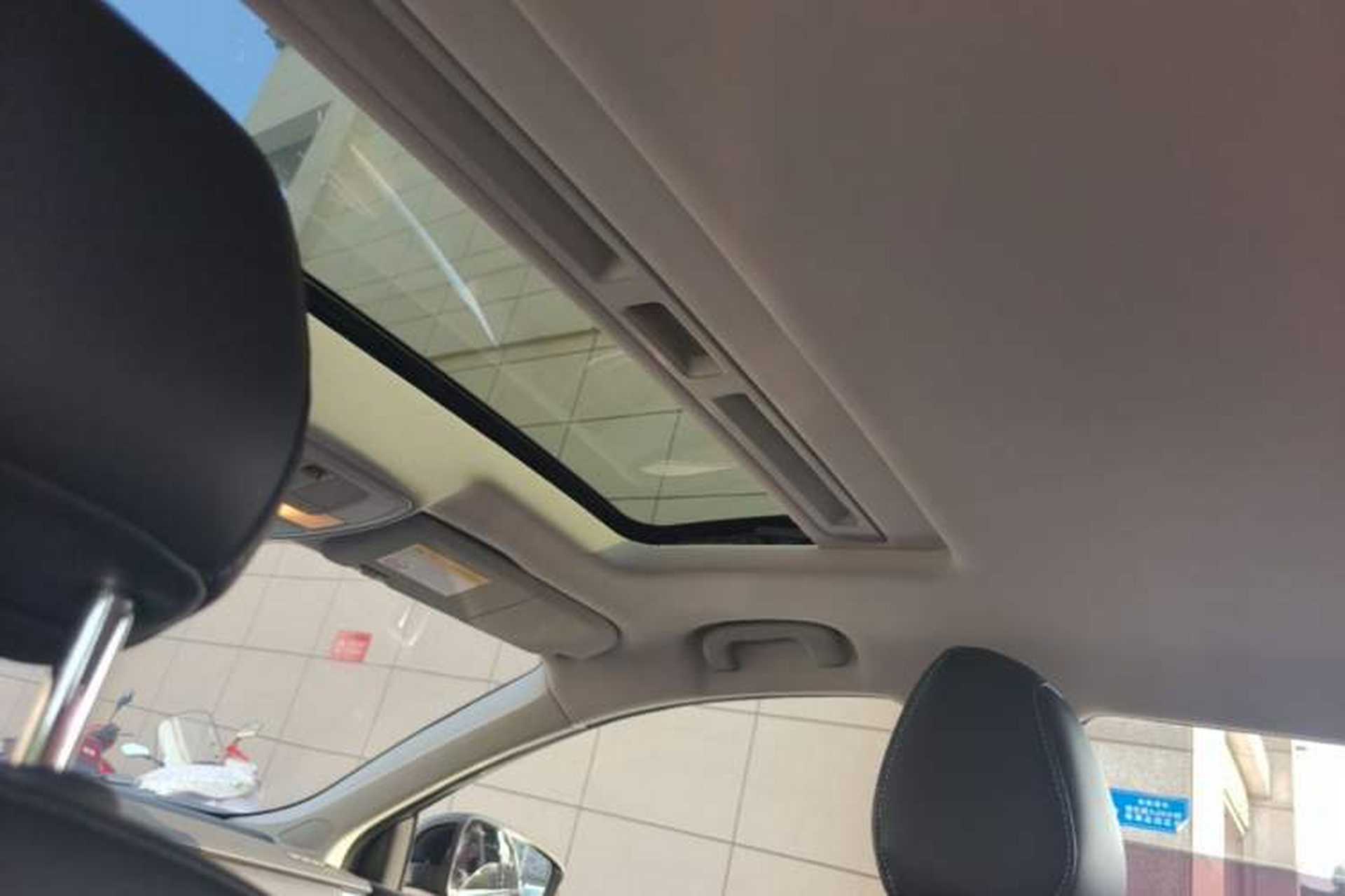 Used Roewe i6 2018 20T Automatic Flagship Edition Headliner
