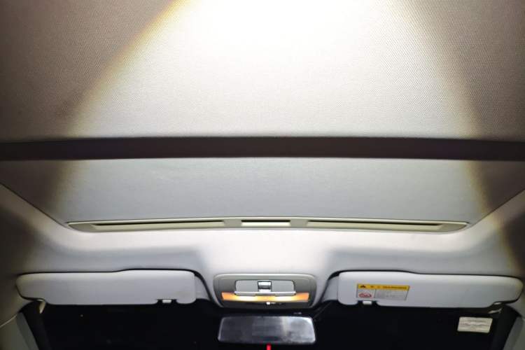Used Roewe i6 2018 20T Automatic Flagship Edition Headliner