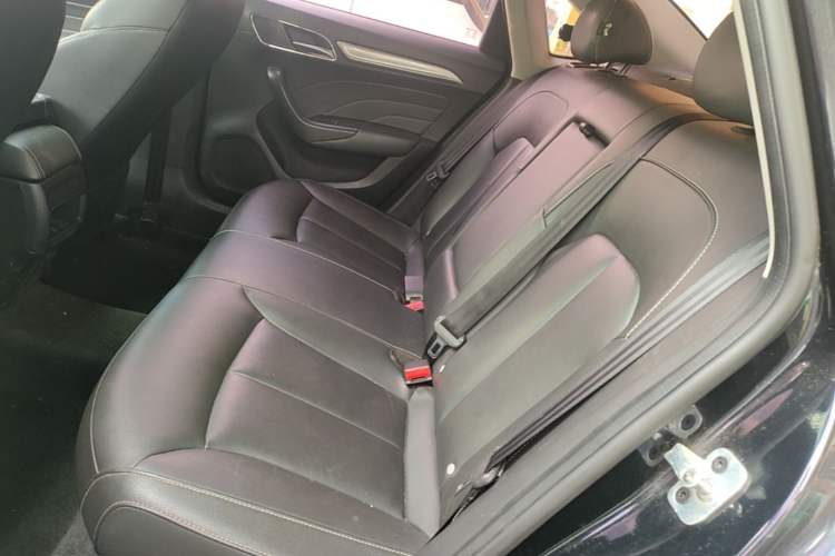 Used Roewe i6 2018 20T Manual Luxury Edition Left Rear Seat