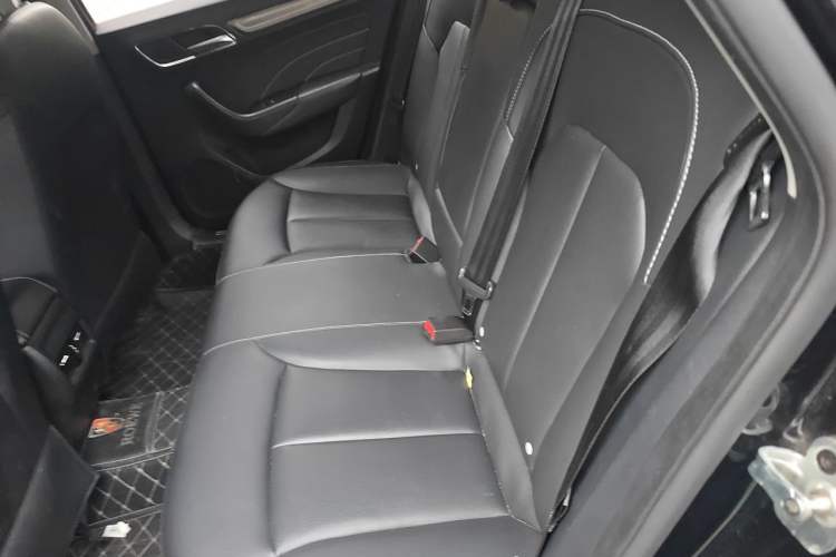Used Roewe i6 2018 20T Automatic Internet Smart Edition Left Rear Seat