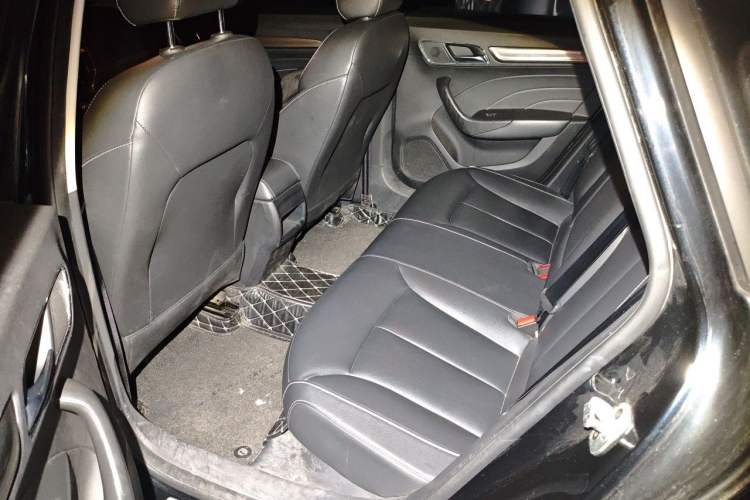 Used Roewe i6 2018 20T Automatic Flagship Edition Left Rear Seat
