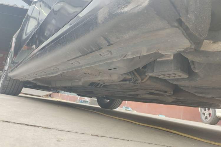 Used Roewe i6 2018 20T Automatic Flagship Edition Left Side Sill