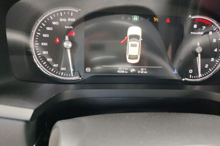 Used Roewe i6 2018 20T Automatic Internet ZhiZun Edition Odometer Close Up