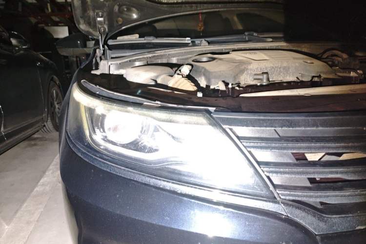 Used Roewe i6 2018 20T Automatic Flagship Edition Right Front Headlight
