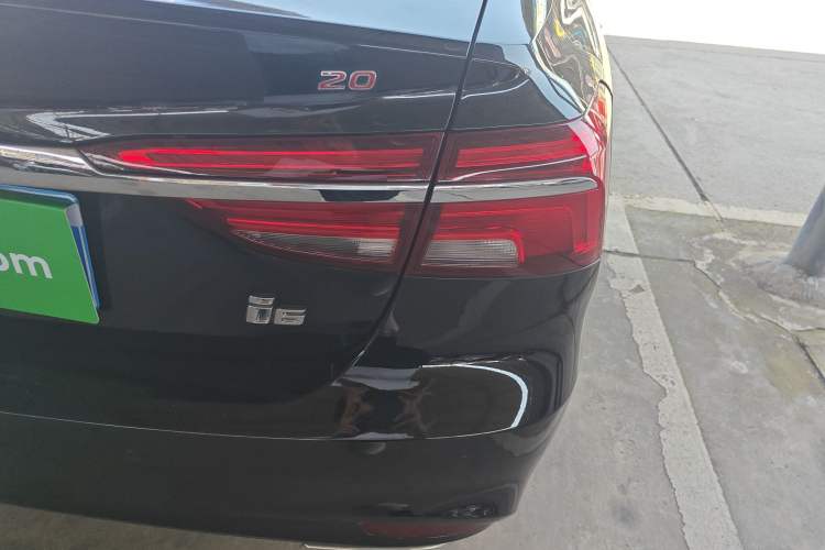 Used Roewe i6 2018 20T Manual Luxury Edition Right Rear Taillight