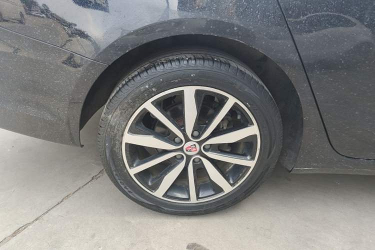 Used Roewe i6 2018 20T Automatic Flagship Edition Right Rear Wheel Hub