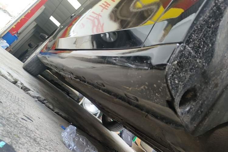 Used Roewe i6 2018 20T Manual Luxury Edition Right Side Sill