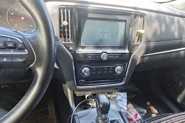 Used Roewe i6 2018 20T Automatic Flagship Edition Audio And AC Panel