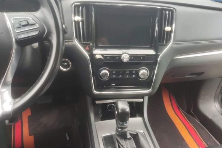 Used Roewe i6 2018 20T Automatic Flagship Edition Audio And AC Panel