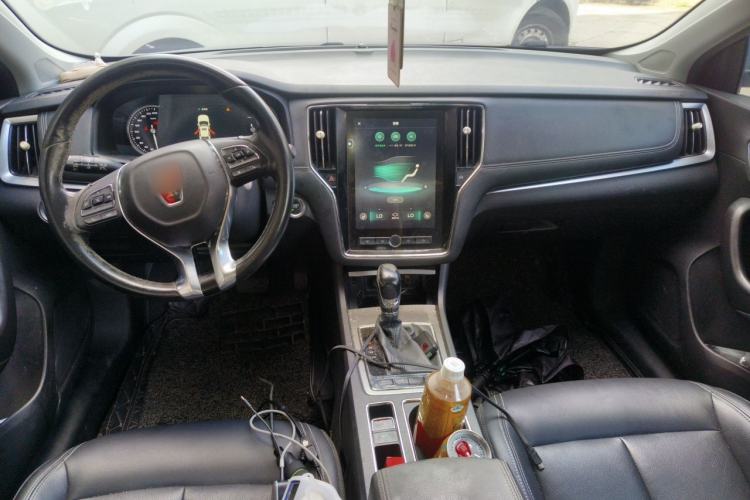Used Roewe i6 2018 20T Automatic Internet ZhiZun Edition Center Console