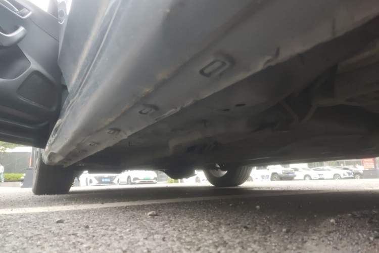 Used Roewe i6 2018 20T Automatic Flagship Edition Chassis Rear Left